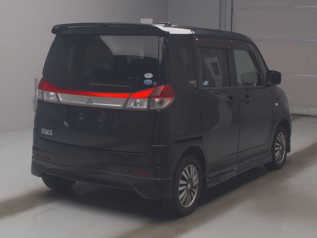 MITSUBISHI DELICA D:2