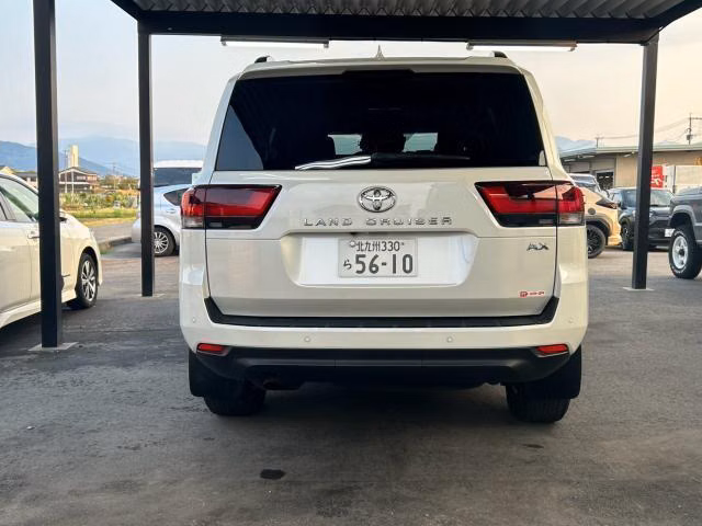 TOYOTA LAND CRUISER
