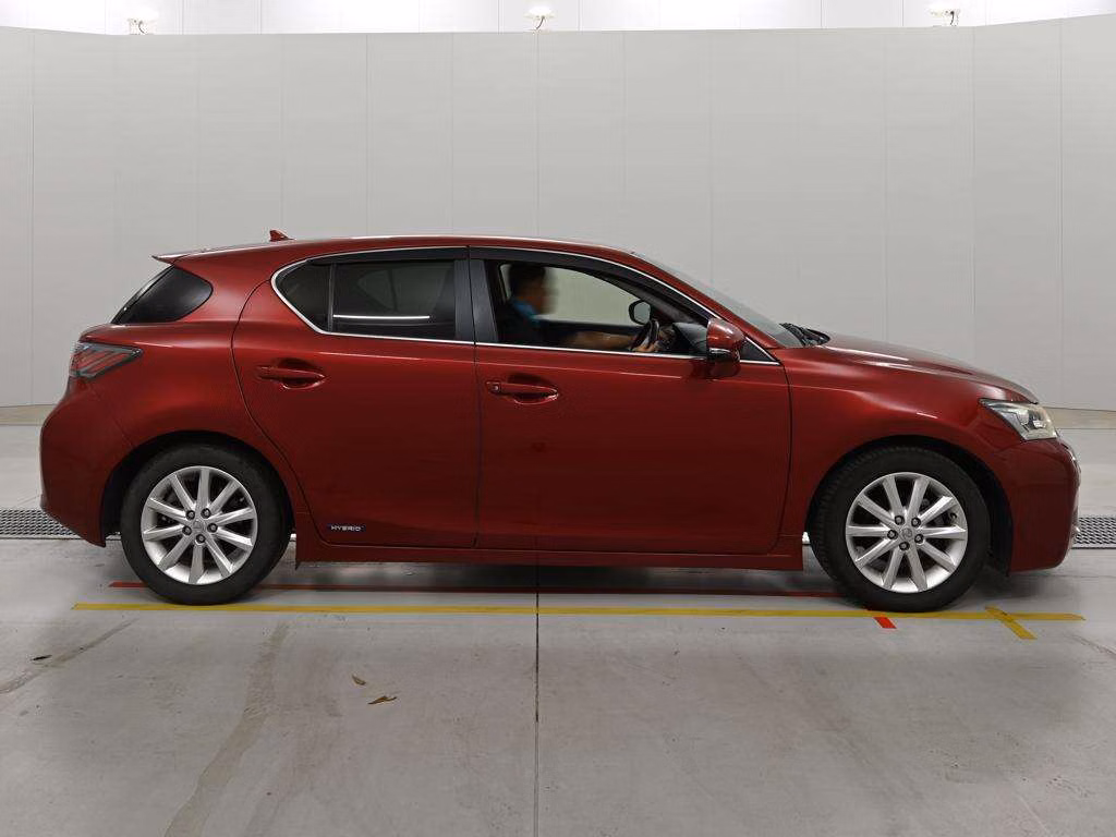 LEXUS CT200H