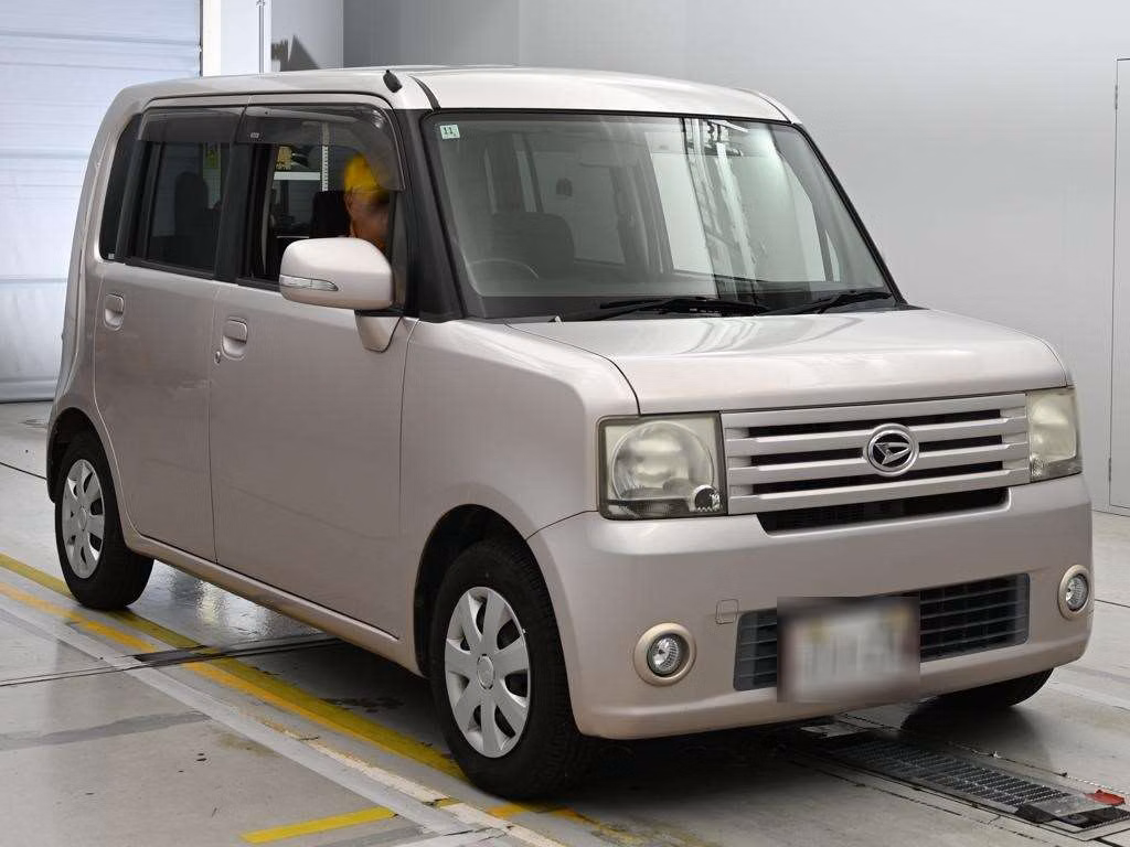 DAIHATSU MOVE CONTE