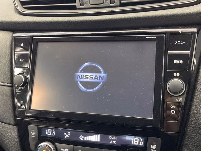 NISSAN X-TRAIL