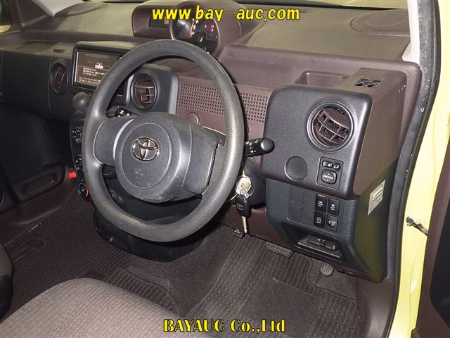 TOYOTA SPADE