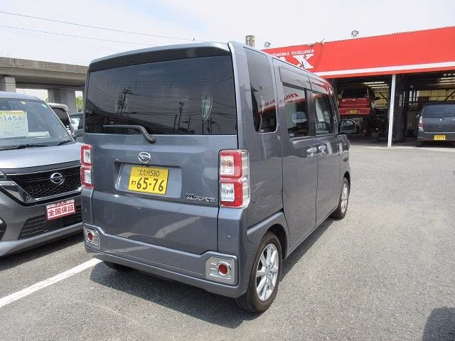 DAIHATSU WAKE