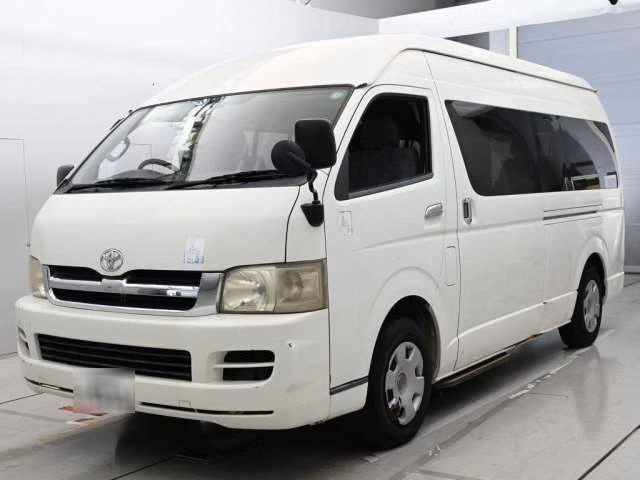 TOYOTA REGIUS ACE