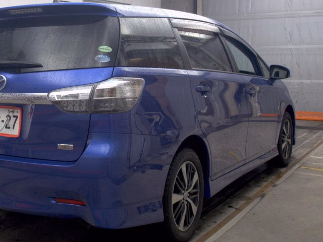TOYOTA WISH