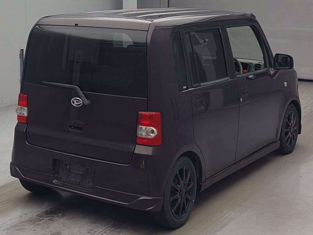 DAIHATSU MOVE CONTE