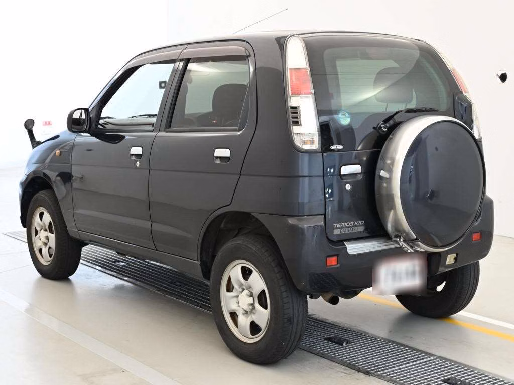 DAIHATSU TERIOS KID