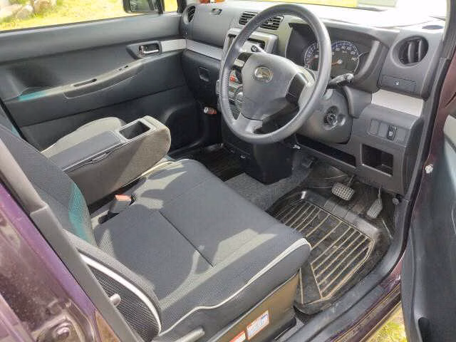 DAIHATSU MOVE CONTE