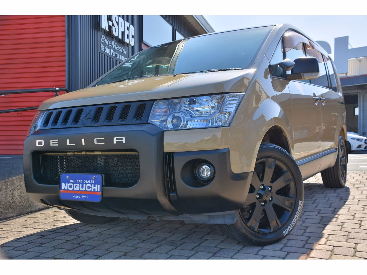 MITSUBISHI DELICA D:5