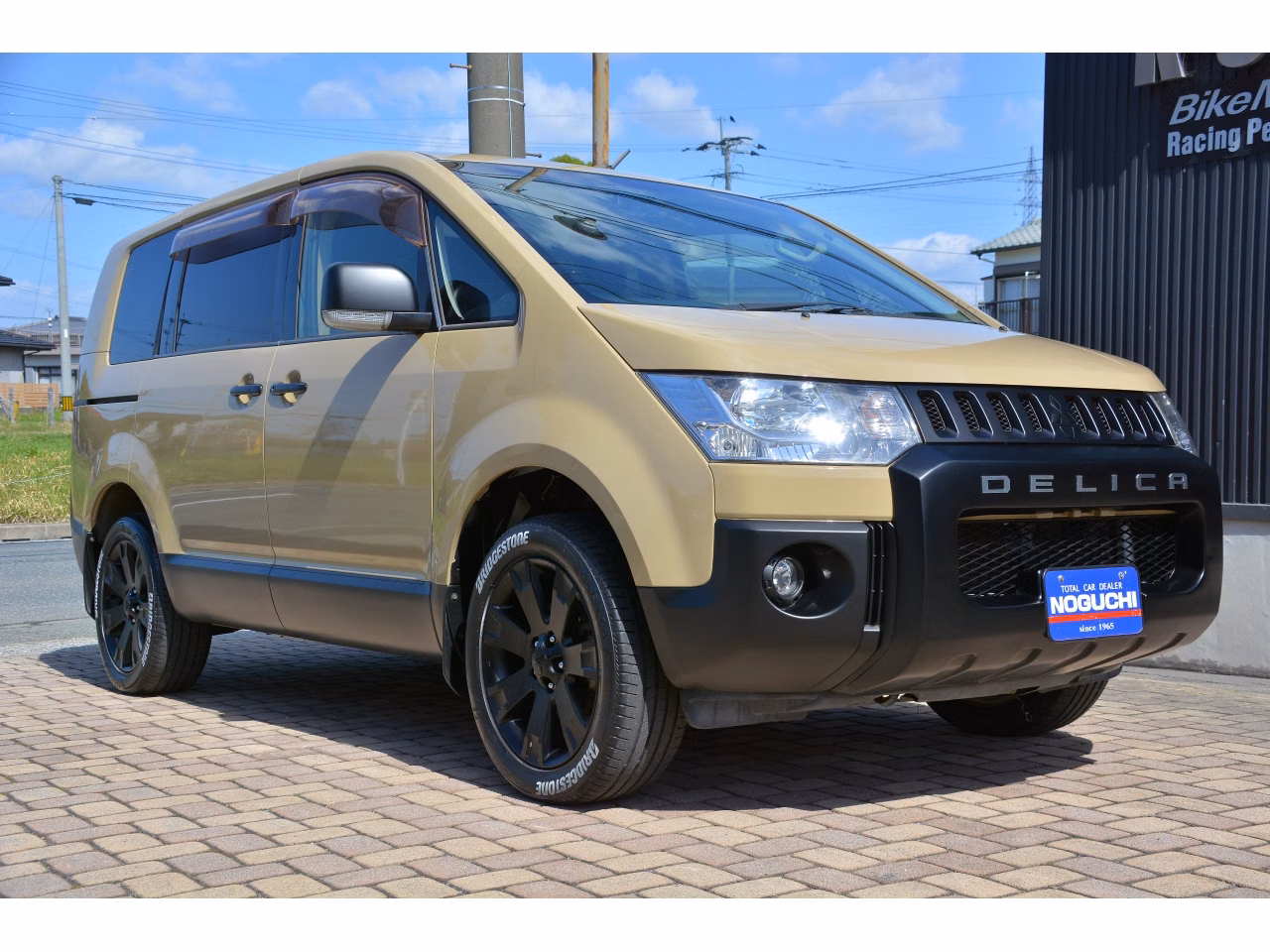 MITSUBISHI DELICA D:5