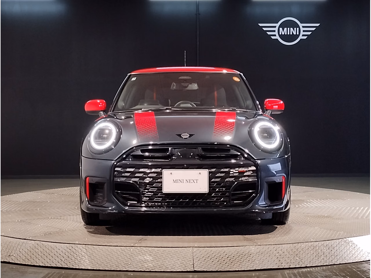MINI HATCH