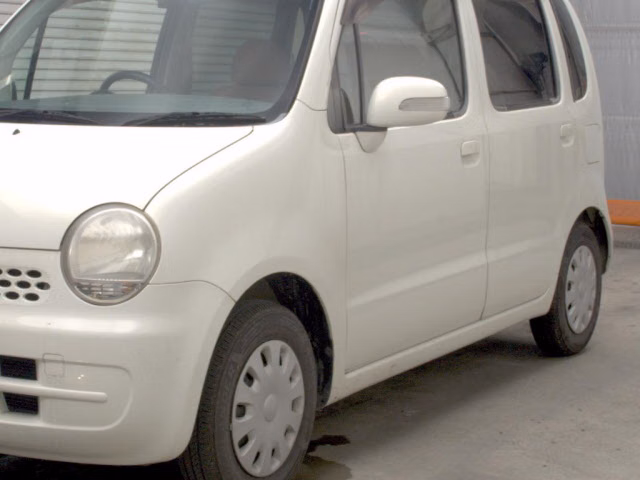 DAIHATSU MOVE LATTE