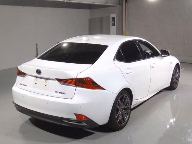LEXUS IS300H