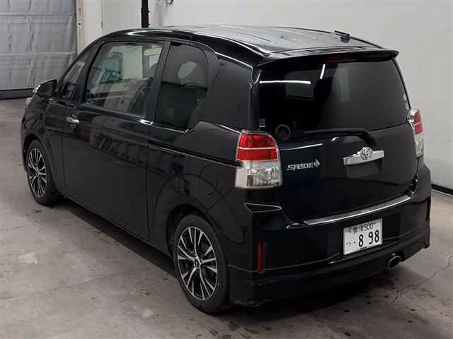 TOYOTA SPADE