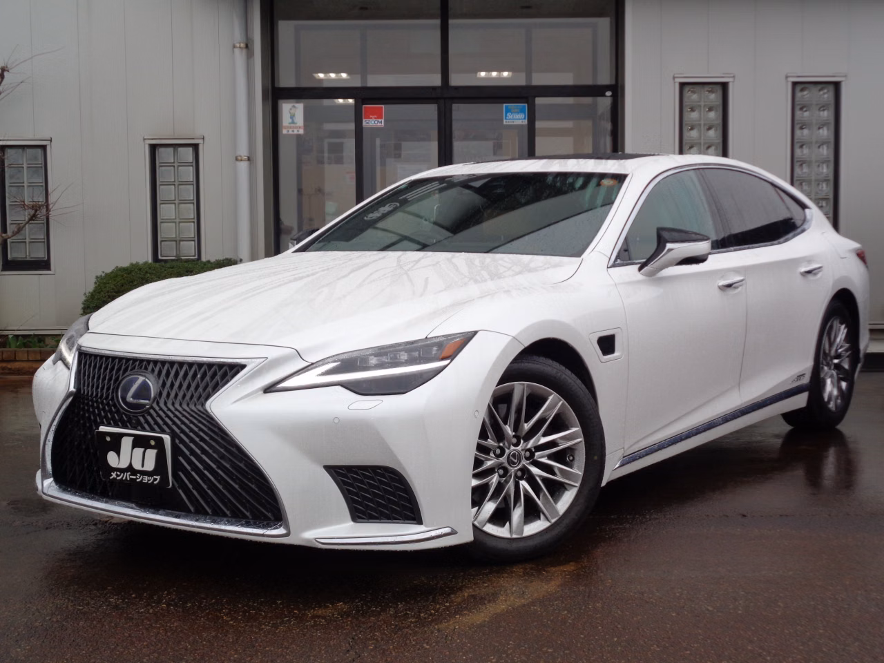 Lexus LS500h
