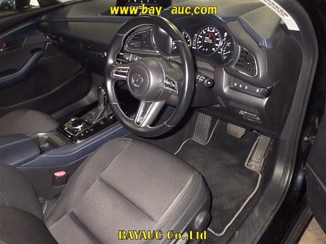 MAZDA CX-30