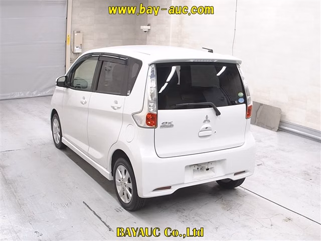 MITSUBISHI EK CUSTOM