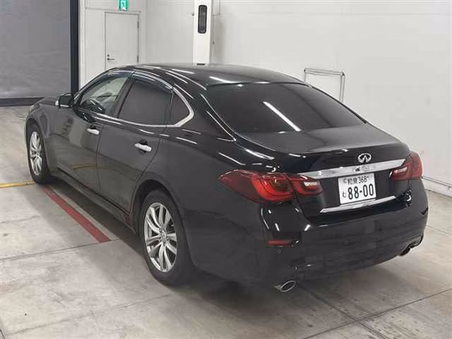 NISSAN FUGA