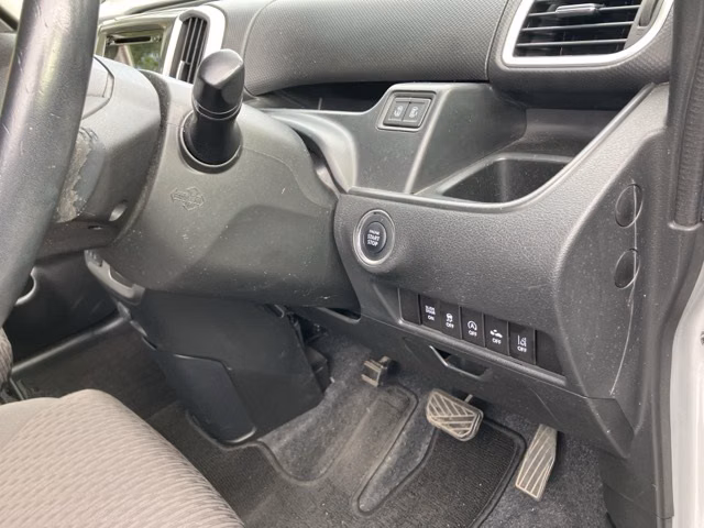 MITSUBISHI DELICA D:2