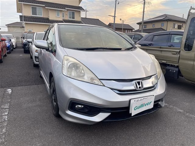 HONDA FIT SHUTTLE
