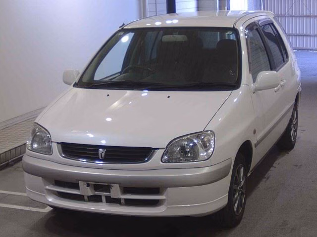 TOYOTA RAUM