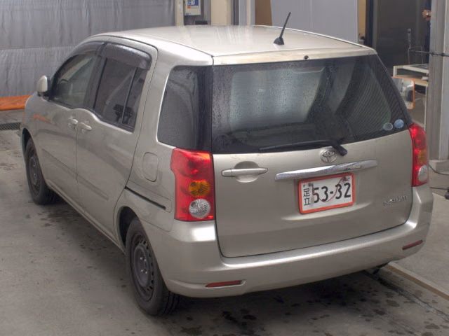 TOYOTA RAUM
