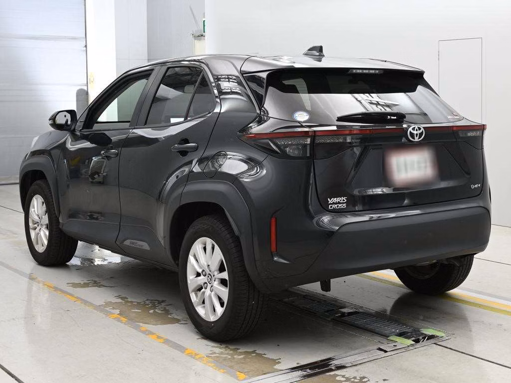 TOYOTA YARIS CROSS