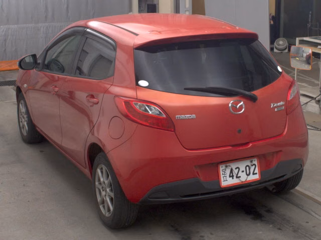 MAZDA DEMIO
