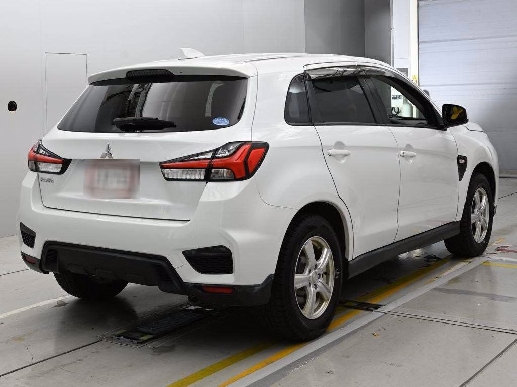 MITSUBISHI RVR