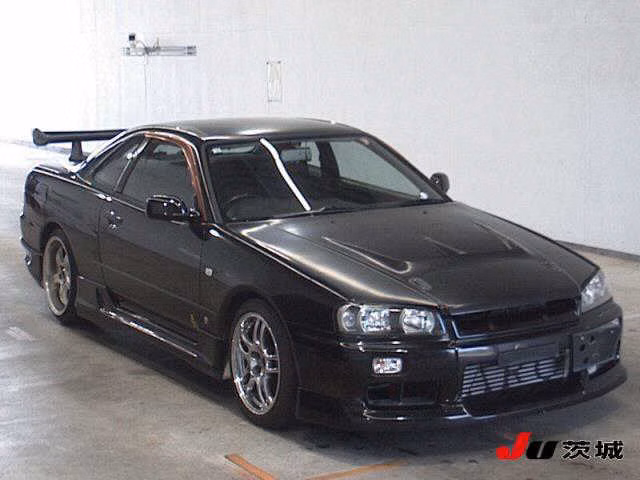 NISSAN SKYLINE