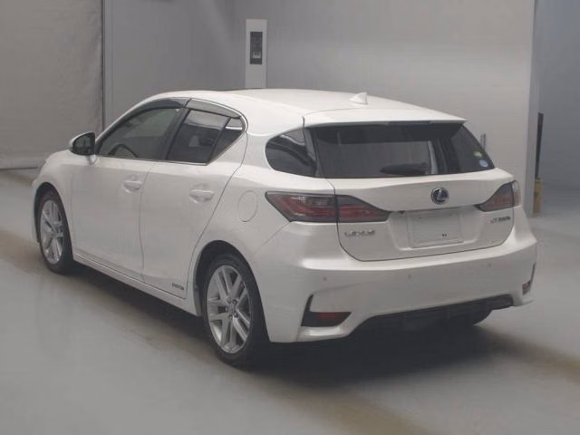 LEXUS CT200H