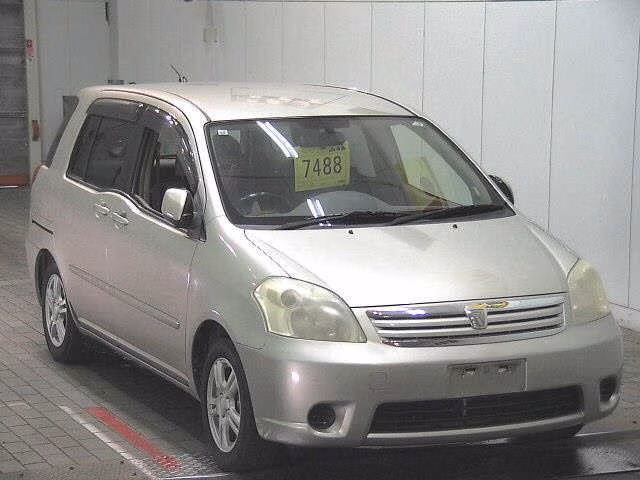 TOYOTA RAUM