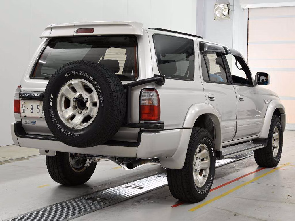 TOYOTA HILUX SURF