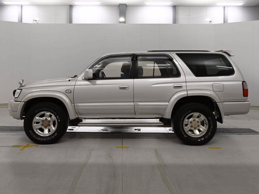 TOYOTA HILUX SURF