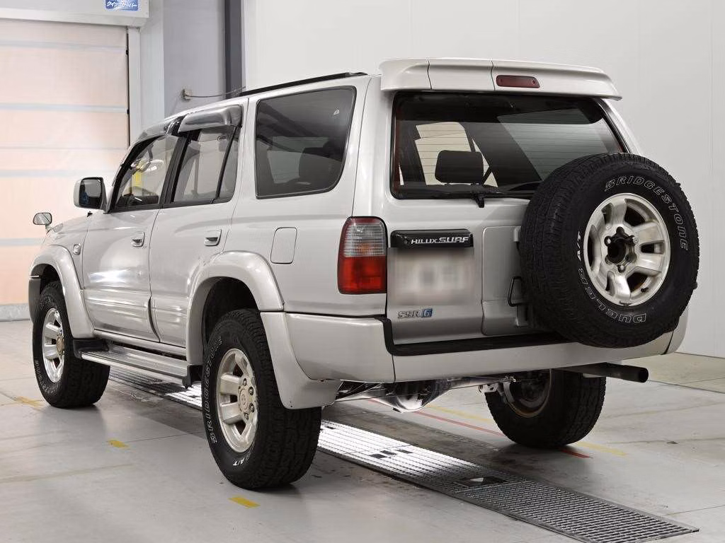 TOYOTA HILUX SURF