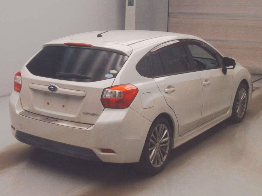 SUBARU IMPREZA