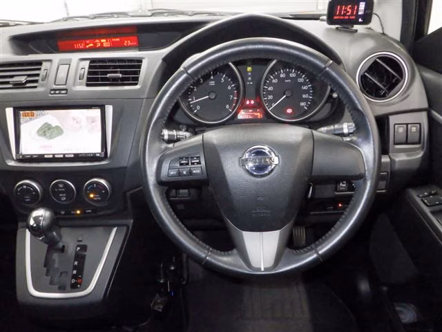 NISSAN LAFESTA