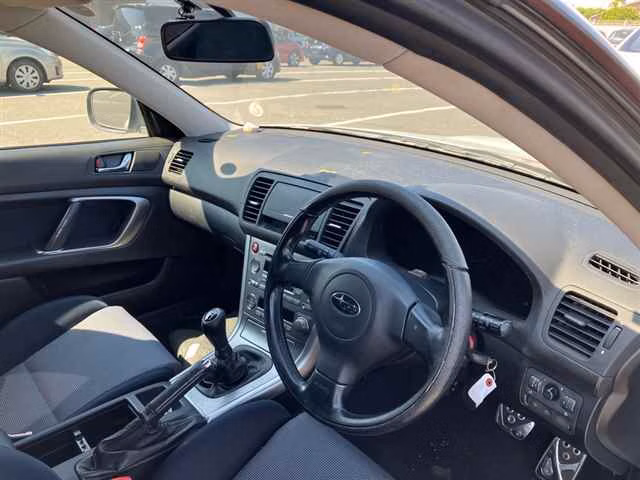 SUBARU LEGACY B4