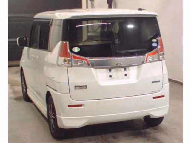 MITSUBISHI DELICA D:2