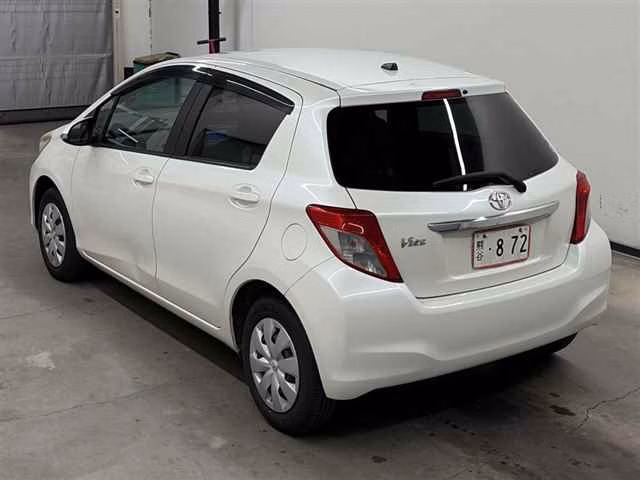 TOYOTA VITZ