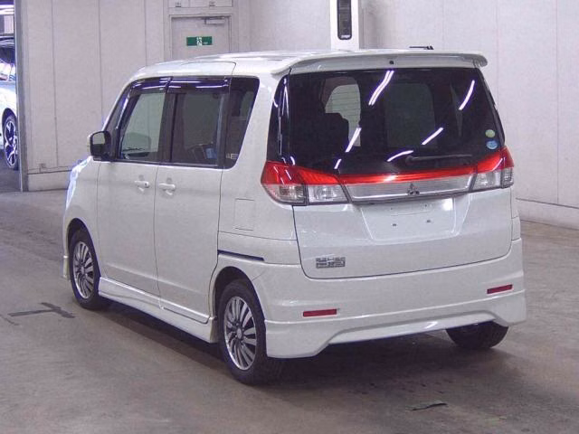 MITSUBISHI DELICA D:2