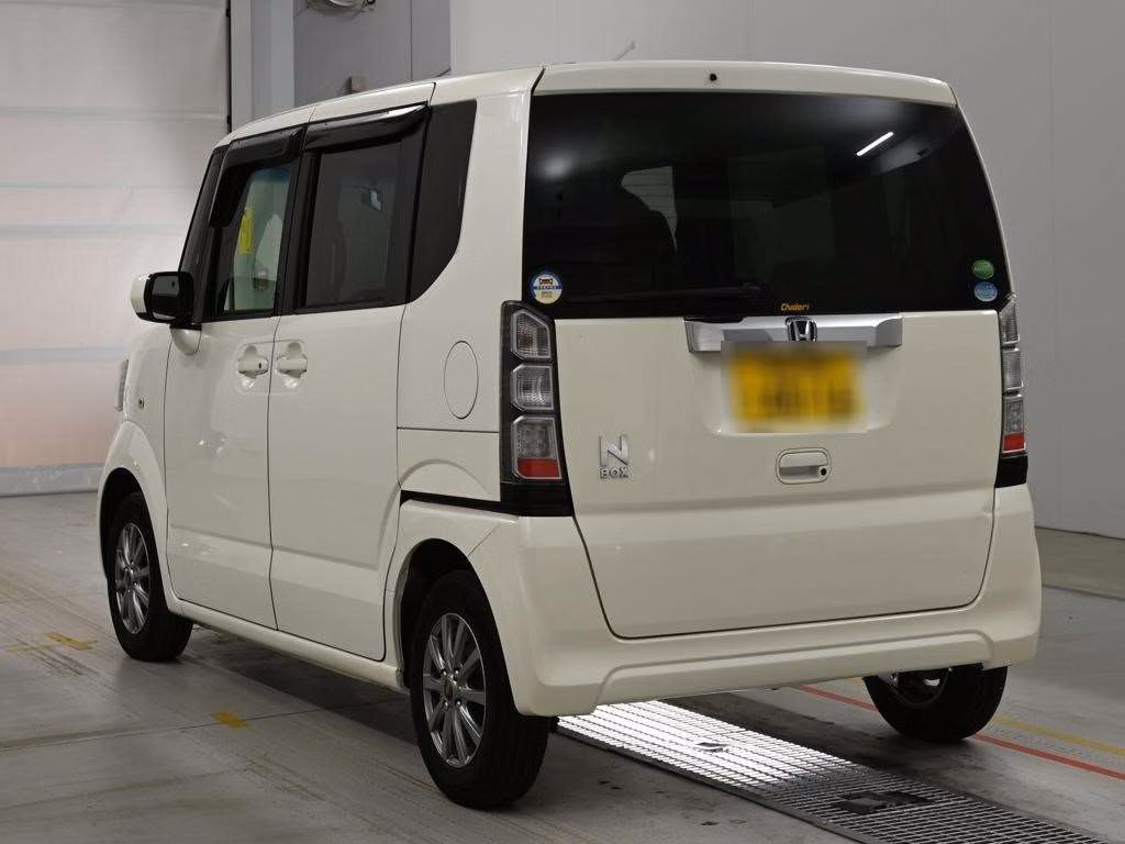 HONDA N-BOX