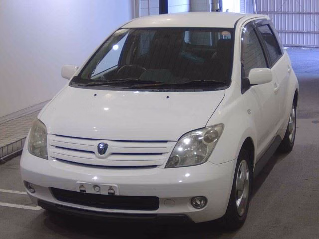 TOYOTA IST