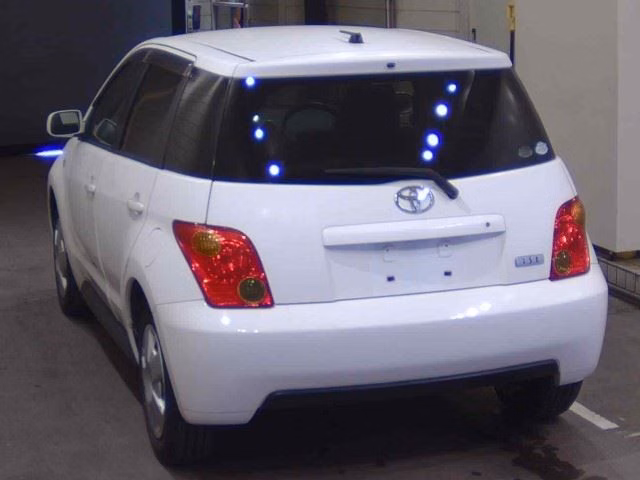 TOYOTA IST
