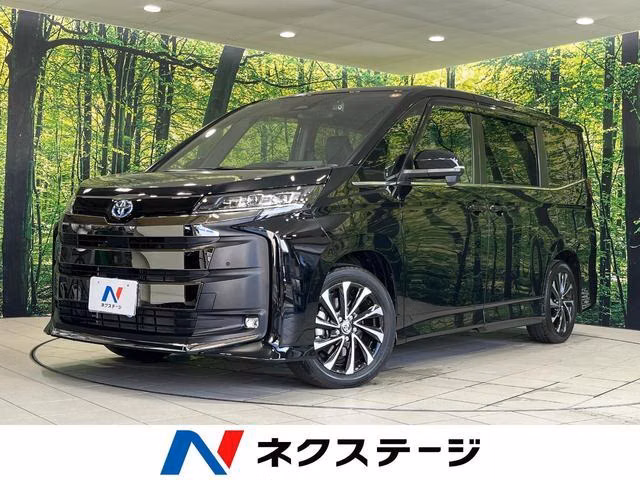 TOYOTA NOAH