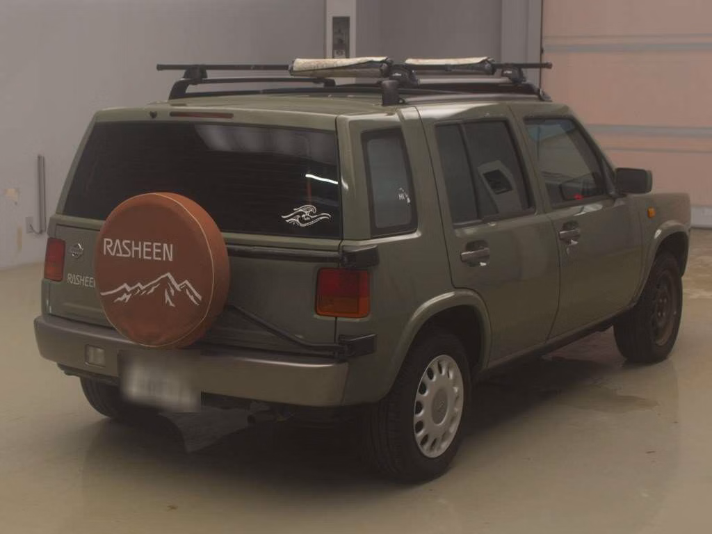NISSAN RASHEEN