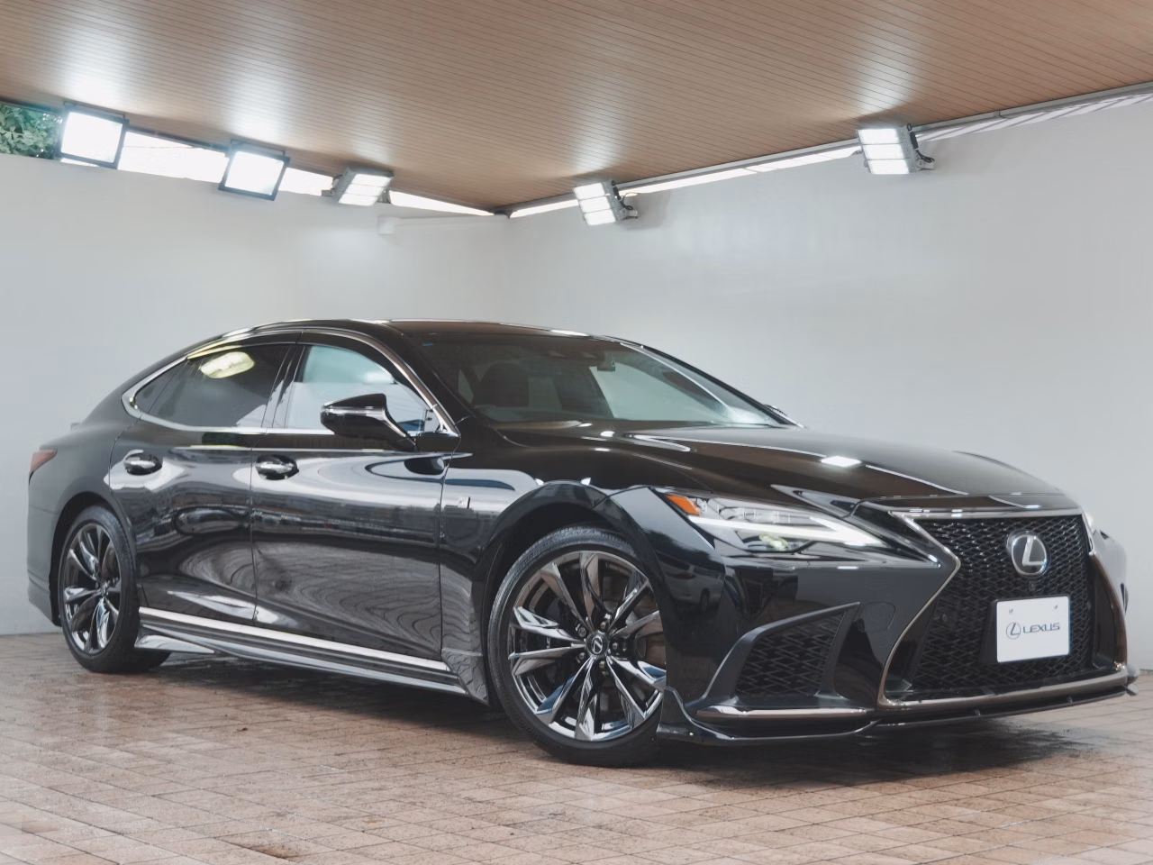 Lexus LS500