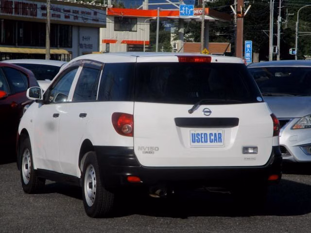 NISSAN AD