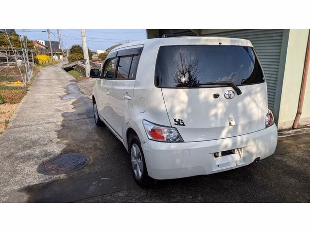TOYOTA BB