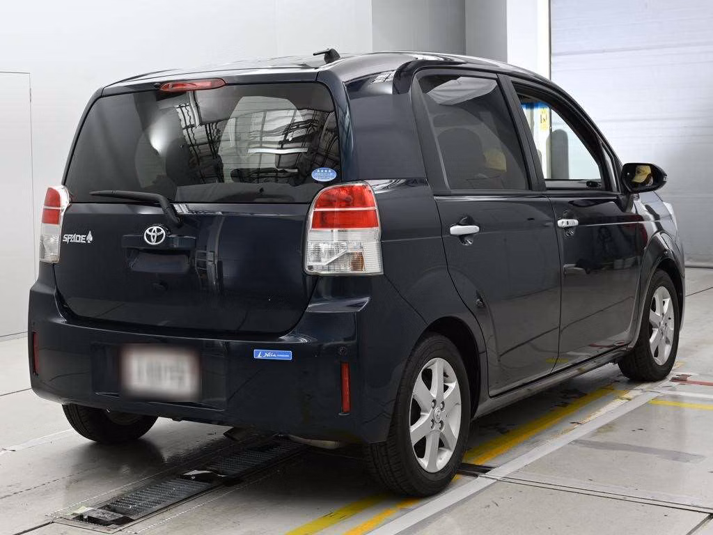 TOYOTA SPADE